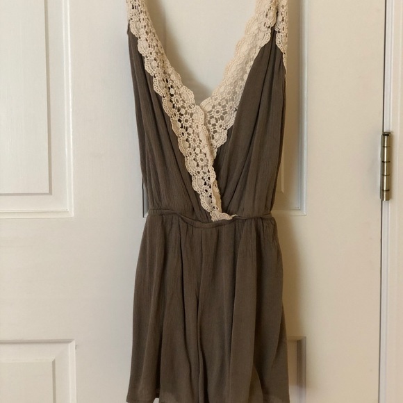 Lulu’s Catching Wind Olive Green Lace Romper - Picture 2 of 6